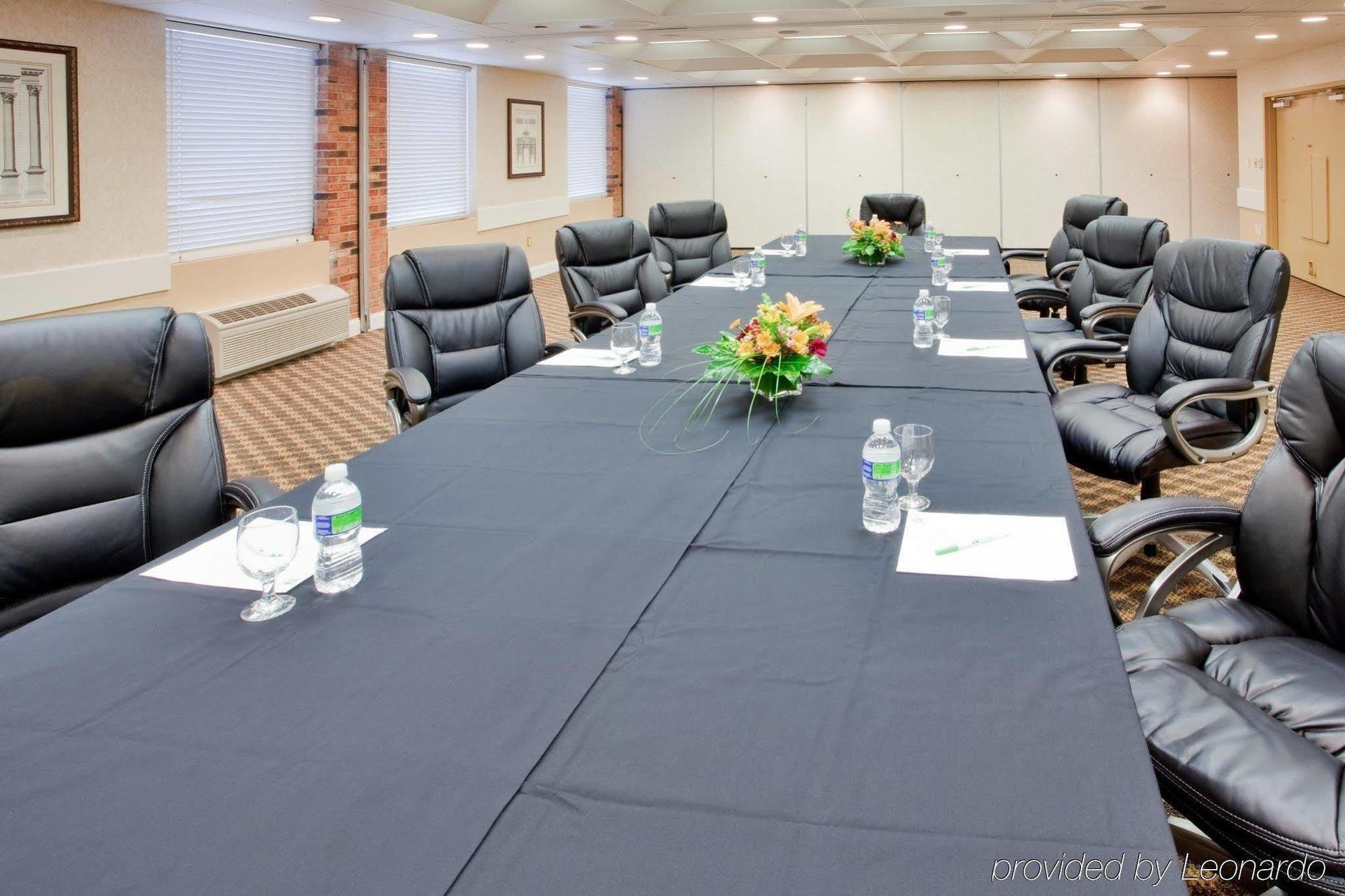 Holiday Inn Roanoke Airport - Conference Ctr By Ihg Bagian luar foto