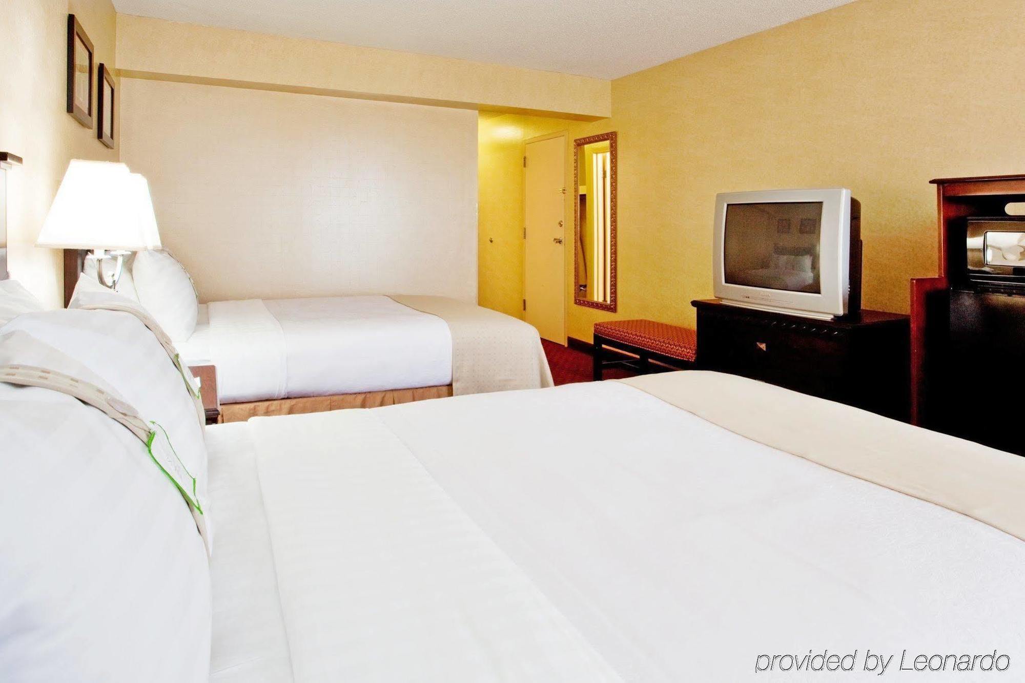 Holiday Inn Roanoke Airport - Conference Ctr By Ihg Bagian luar foto