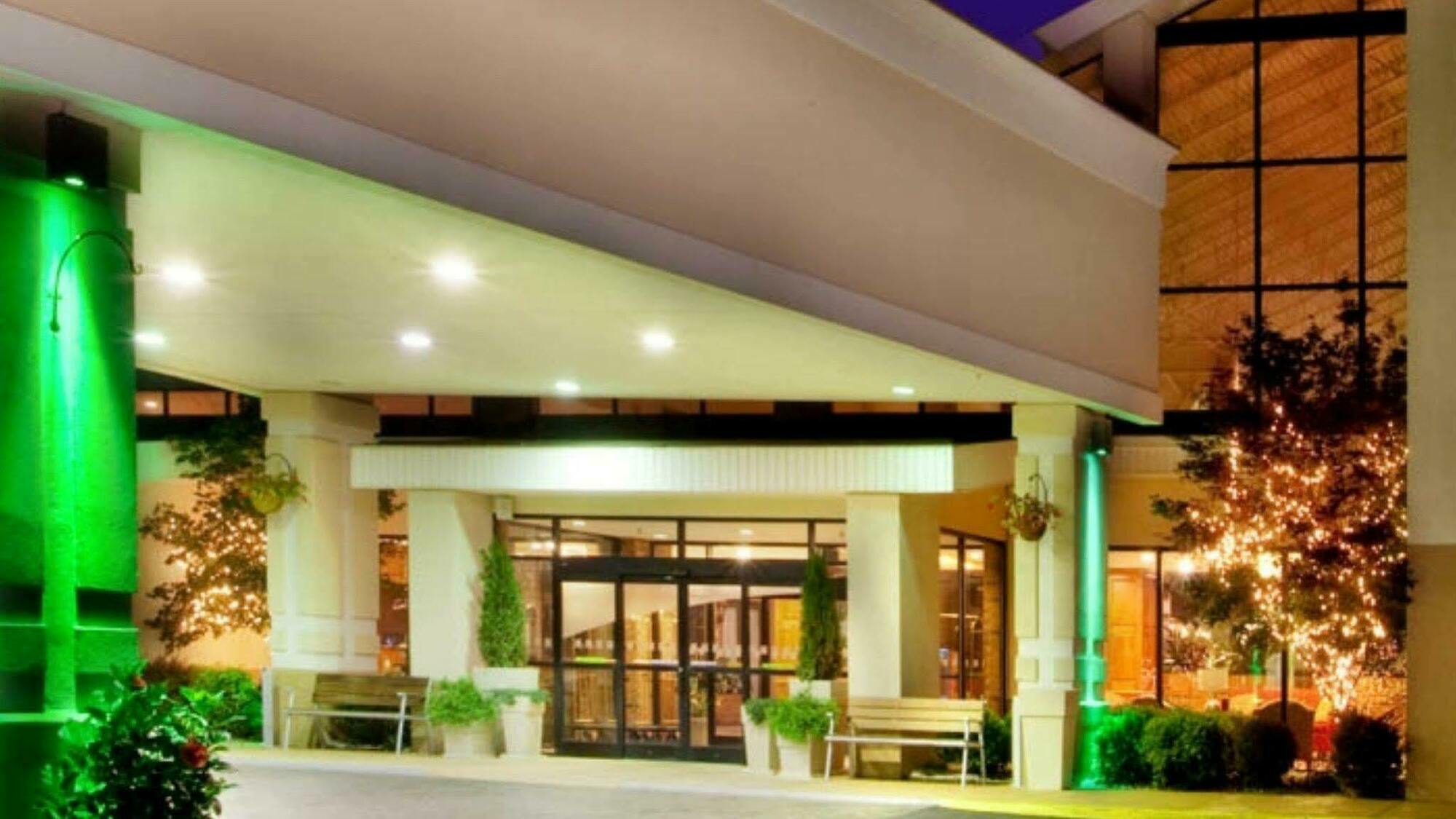 Holiday Inn Roanoke Airport - Conference Ctr By Ihg Bagian luar foto